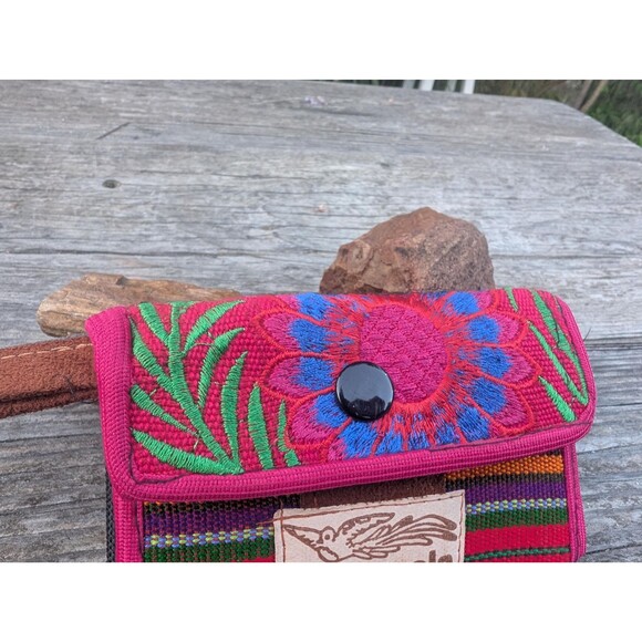 Vintage Embroidered Floral Clutch Wristlet Wallet - Picture 5 of 10